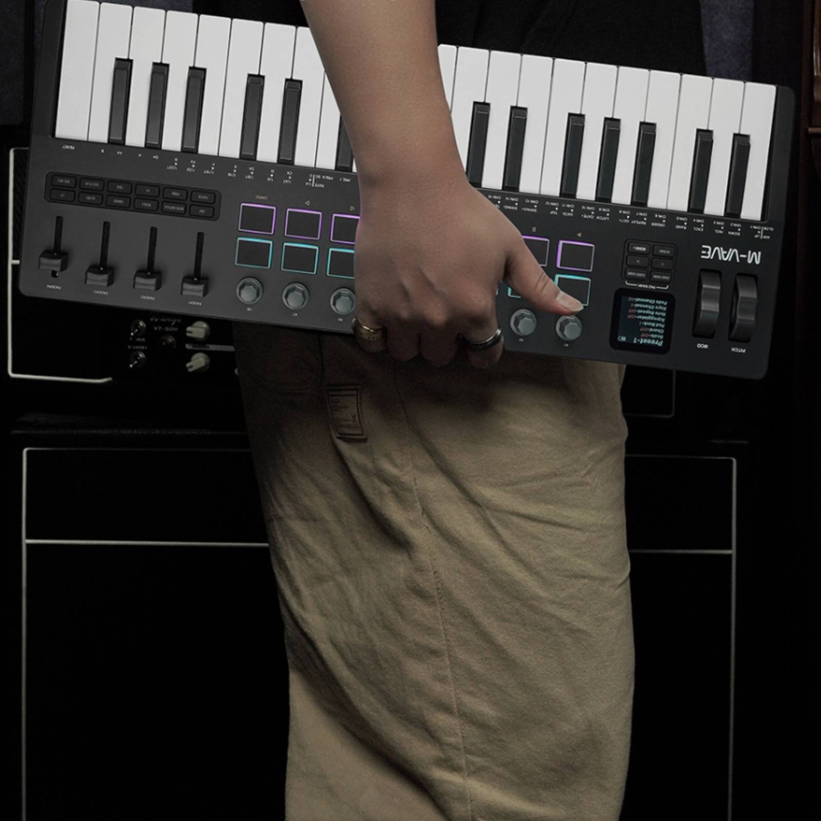 MIDI Keyboard with Sound Sourc - Musical Instrument Of 评论和价格